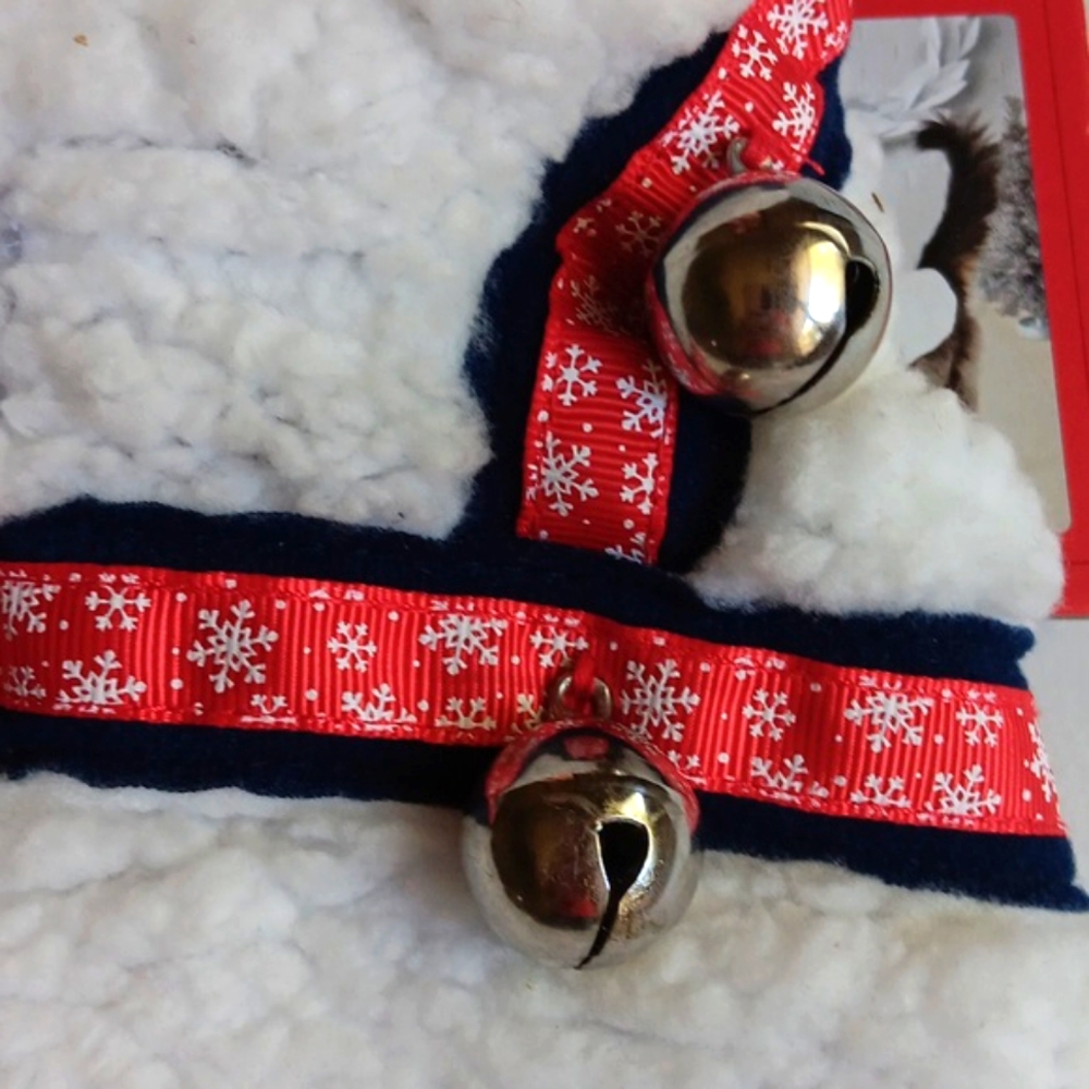 CHRISTMAS REINDEER BELL OUTFIT - Picture 3 of 4